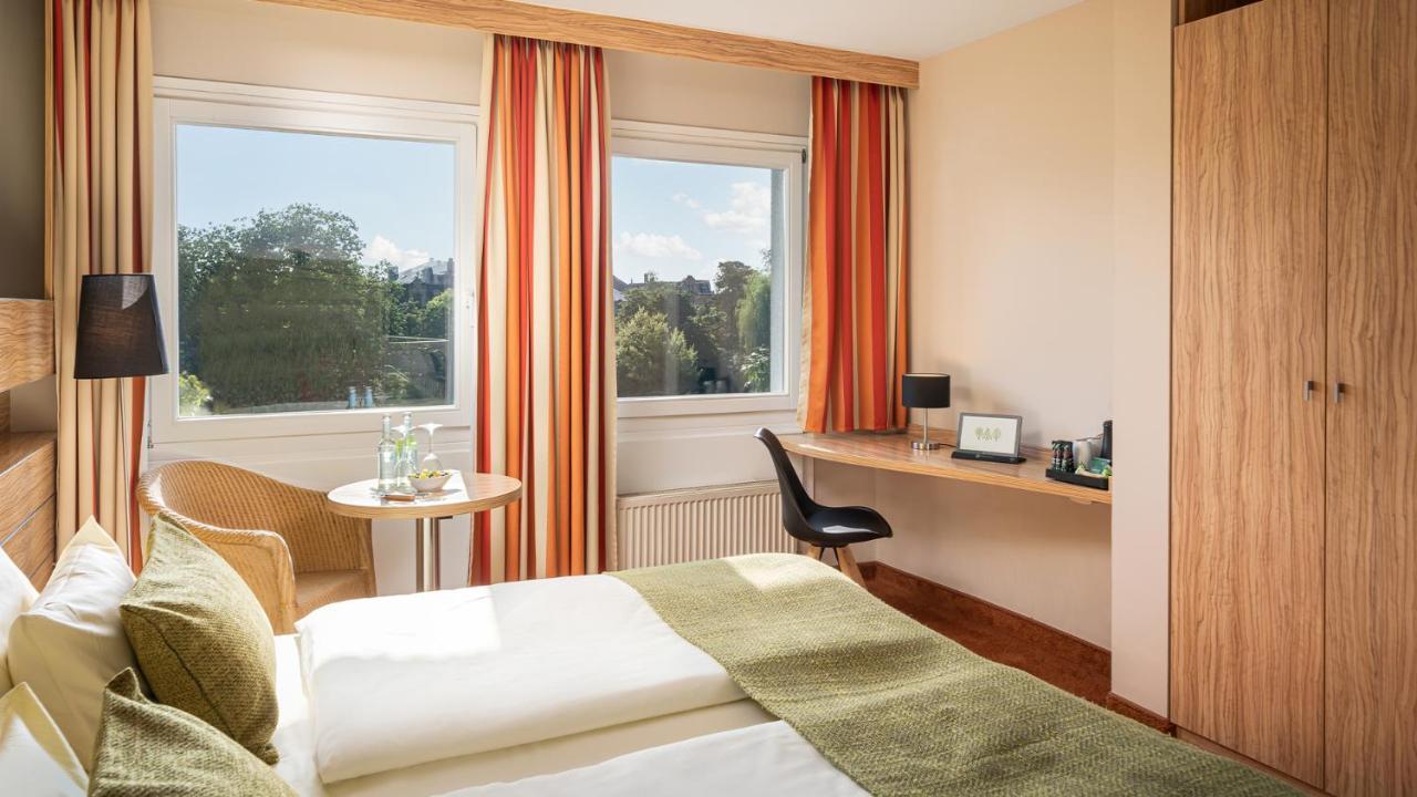 Parkhotel Landau Ландау  Экстерьер фото