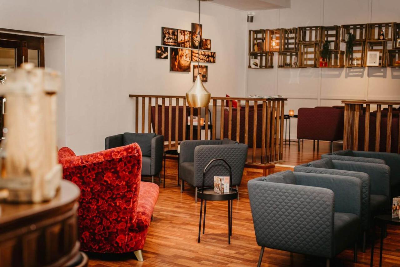 Parkhotel Landau Ландау  Экстерьер фото