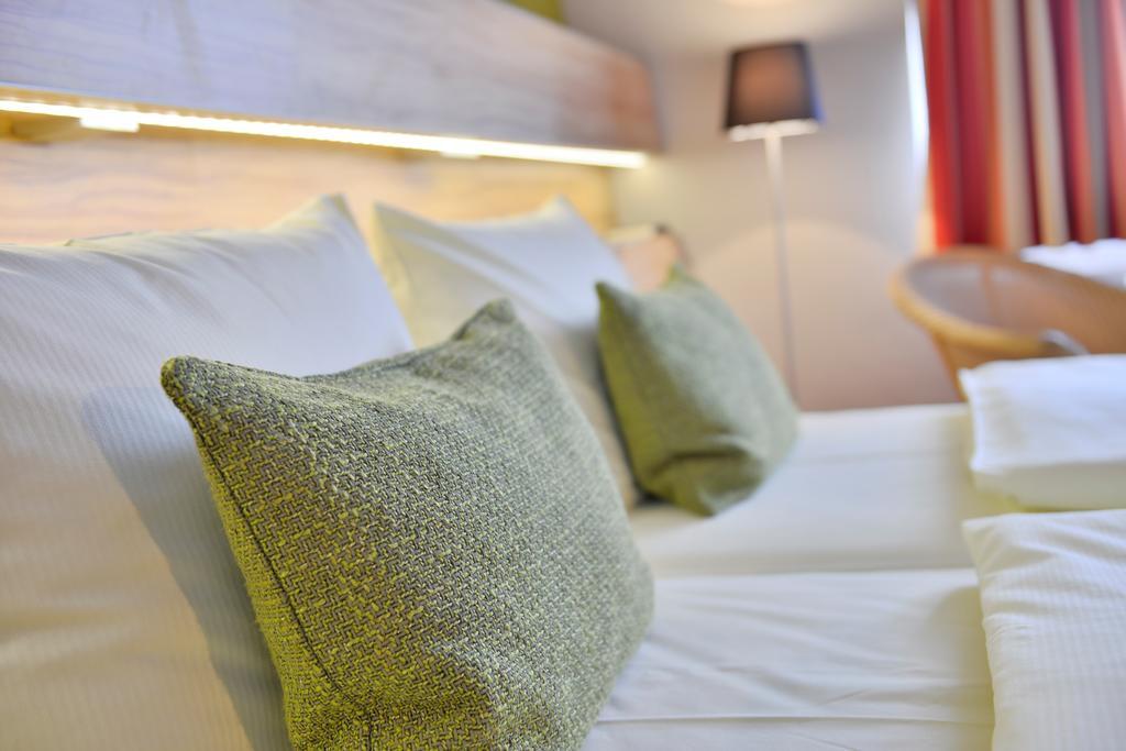 Parkhotel Landau Ландау  Экстерьер фото